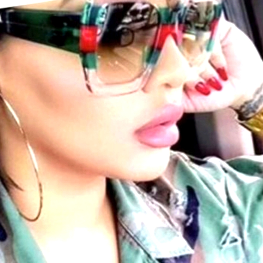 Over sized Sun glasses